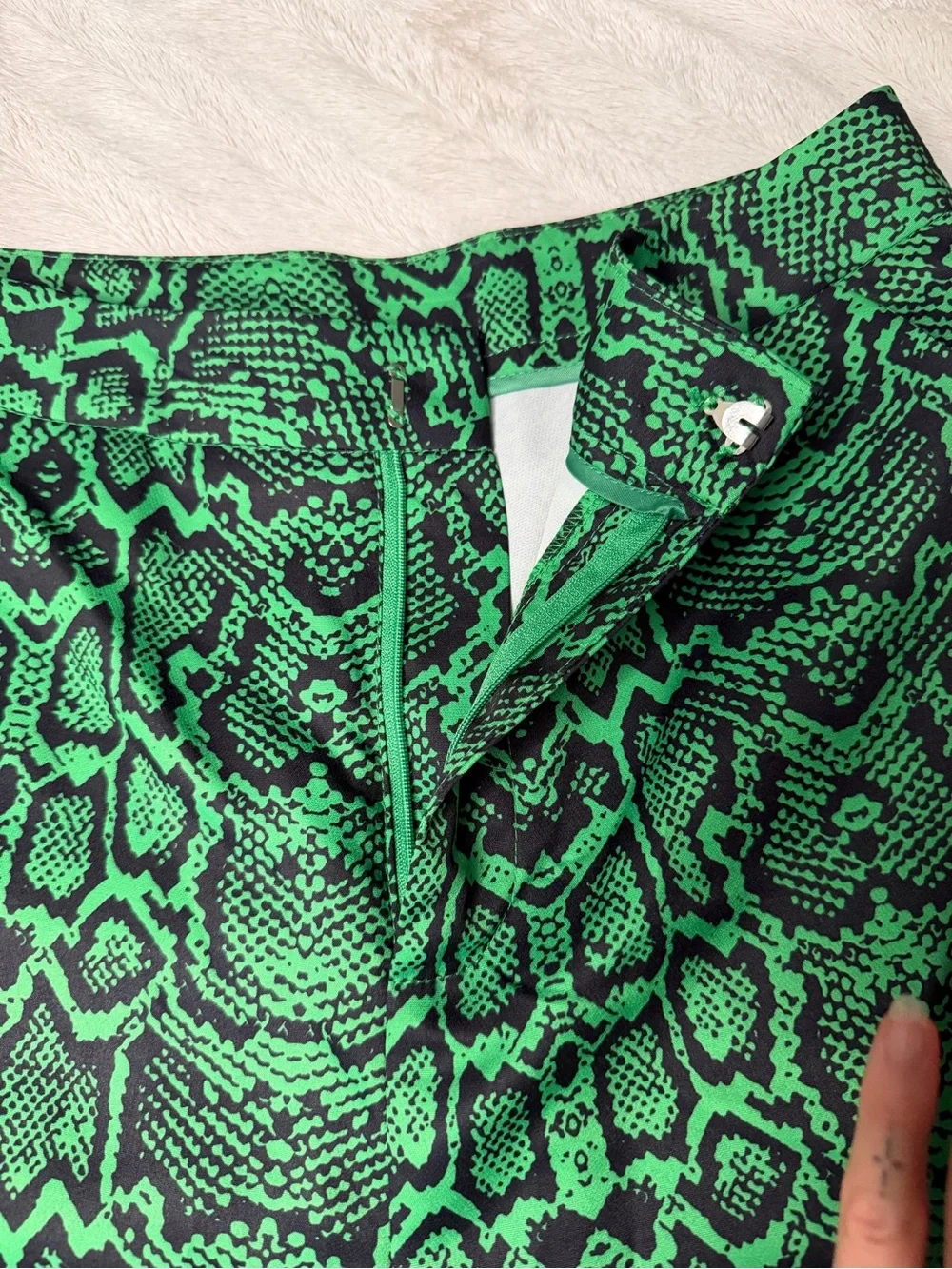 Green Snake-Print High-Waist Women’s Shorts
